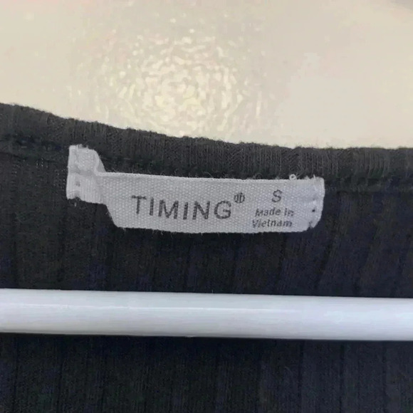 Timing  Ribbed & Fitted Black Lightweight Top, Size Small - Picture 4 of 6
